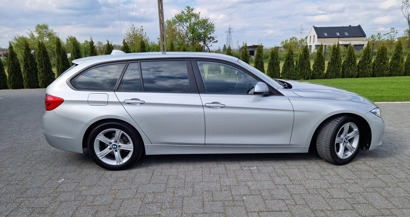 BMW Seria 3 cena 49999 przebieg: 237000, rok produkcji 2017 z Jaworzyna Śląska małe 742